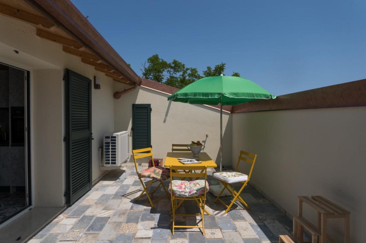 Villa Silvana - Apt Giulia & Michela With Terrace & Parking Perugia Bagian luar foto