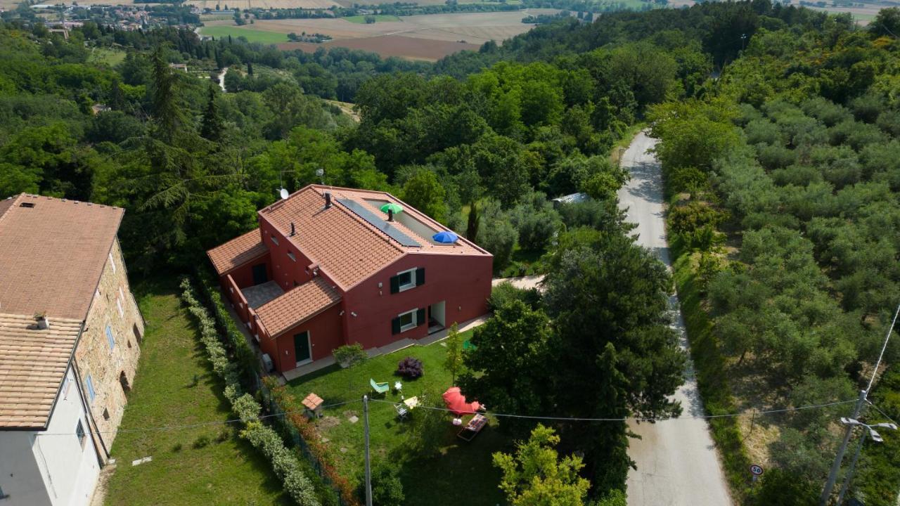 Villa Silvana - Apt Giulia & Michela With Terrace & Parking Perugia Bagian luar foto